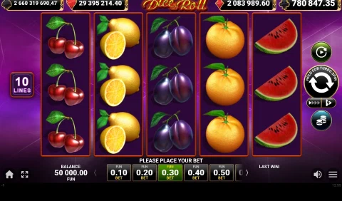 Originalul Dice & Roll cu trei rânduri și credite FUN.